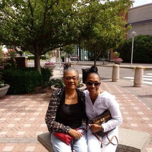 Meet your Posher, Janine